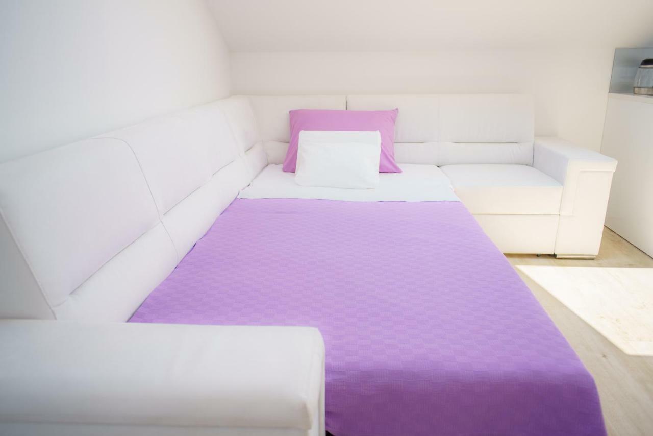 Dalmat Apartman *